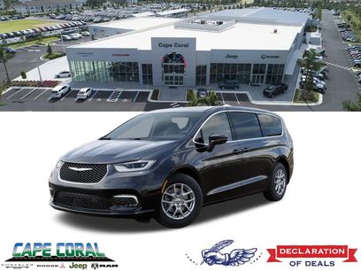 New 2026 Chrysler Pacifica Select