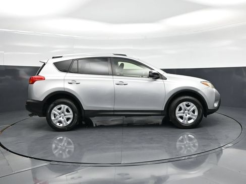 Used 2013 Toyota RAV4 LE FWD image 23