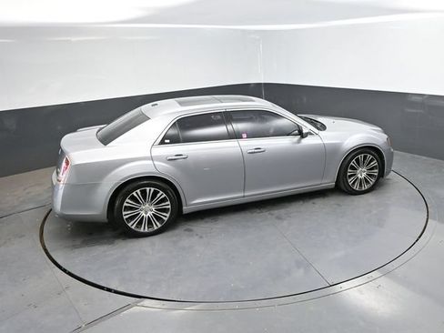 Used 2014 Chrysler 300 S RWD image 37