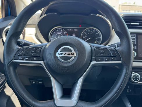 Used 2021 Nissan Versa SV FWD image 37