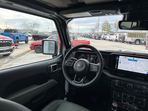 New 2026 Jeep Gladiator Mojave image 51