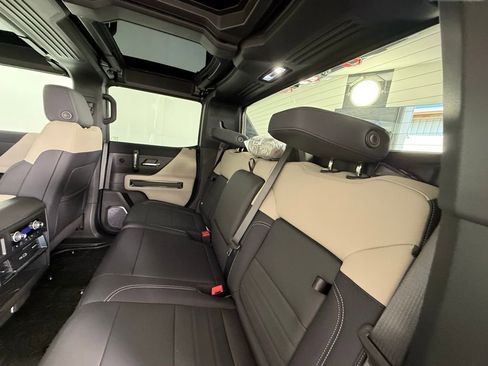 New 2026 GMC Hummer EV 4x4 Crew Cab image 33