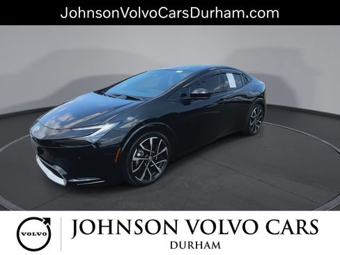 Used 2025 Toyota Prius Plug-In Hybrid FWD image 4