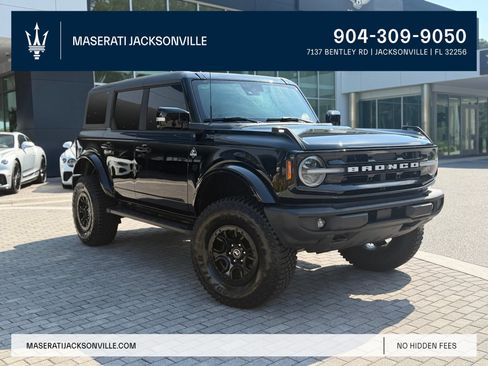 Used 2024 Ford Bronco Outer Banks AWD/4WD image 1