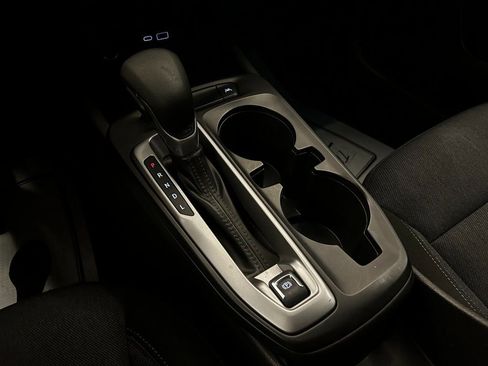 Used 2024 Chevrolet Trax LS w/ LS Convenience Package image 14