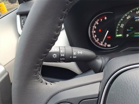 Certified 2025 Toyota RAV4 XLE Premium image 24