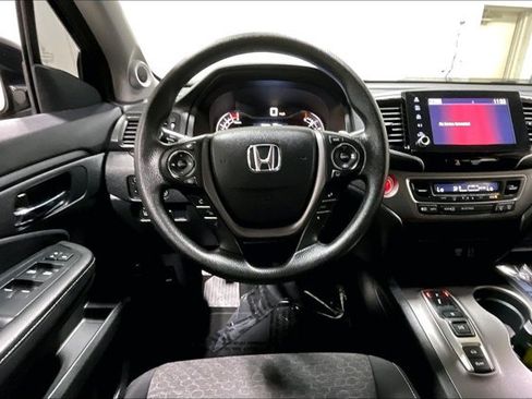 Used 2023 Honda Ridgeline Sport image 5