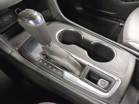 Used 2020 Chevrolet Equinox LS w/ LS Convenience Package FWD image 26