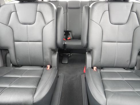 Certified 2024 Kia Telluride EX w/ EX Captain's Chair Package image 13