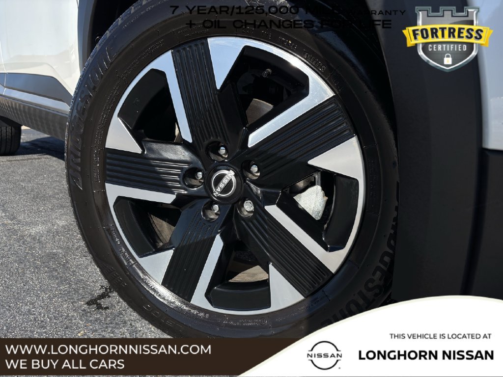 Used 2025 Nissan Kicks SR AWD/4WD image 9