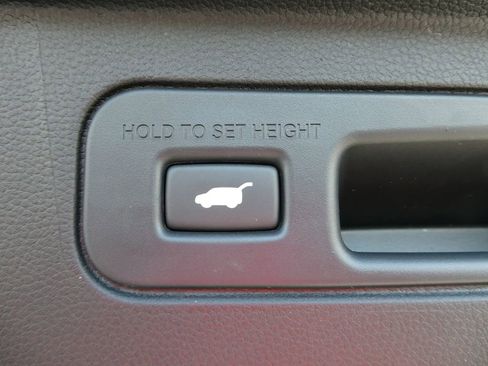 Used 2025 Honda Pilot Black Edition image 20