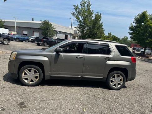 Used 2012 GMC Terrain SLE w/ Convenience Package FWD image 2