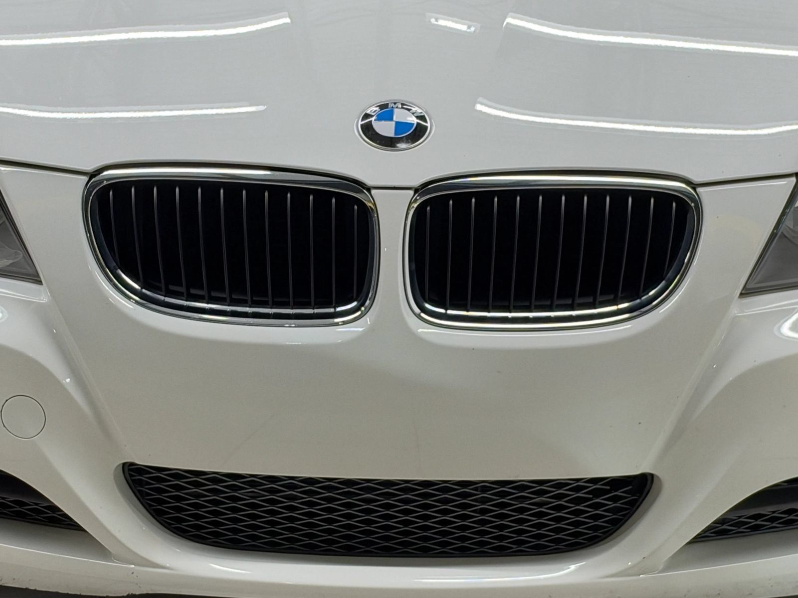 Used 2010 BMW 328i Sedan RWD image 5