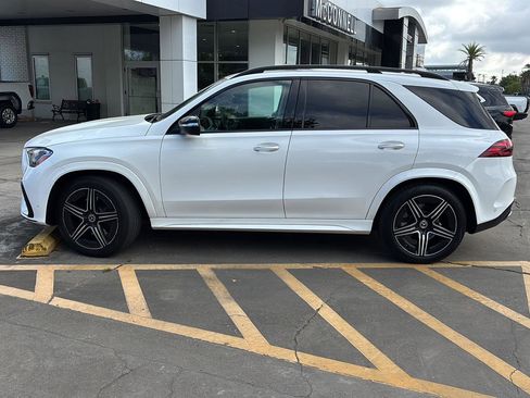 Used 2024 Mercedes-Benz GLE 350 4MATIC image 4