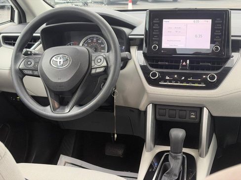 Used 2022 Toyota Corolla Cross L AWD/4WD image 12