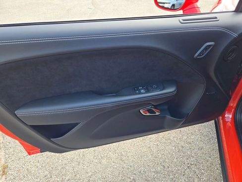 Used 2022 Dodge Challenger SRT Hellcat Redeye image 14