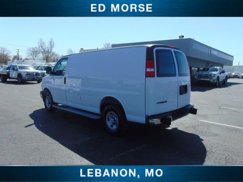 Used 2024 Chevrolet Express 2500 Work Van w/ Driver Convenience Package image 4