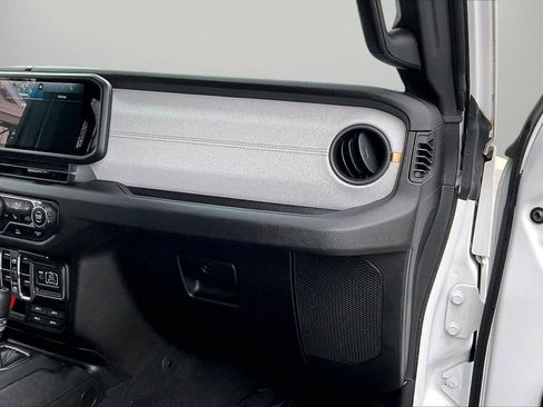 Certified 2024 Jeep Wrangler Sport S image 20