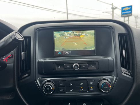 Used 2018 Chevrolet Silverado 1500 W/T w/ Trailering Package image 27