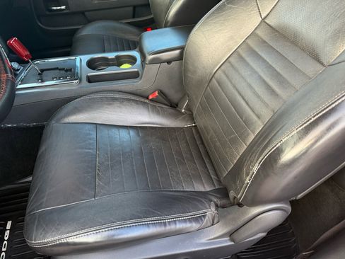 Used 2012 Dodge Challenger R/T Plus image 10