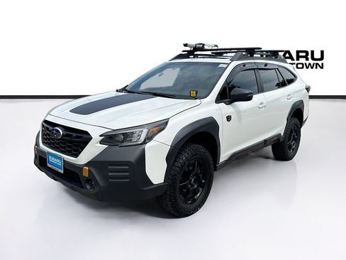 Used 2022 Subaru Outback Wilderness AWD/4WD image 3