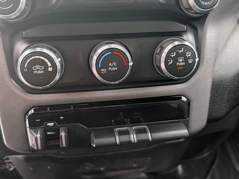 Used 2021 RAM 2500 Big Horn w/ Level 1 Equipment Group image 30