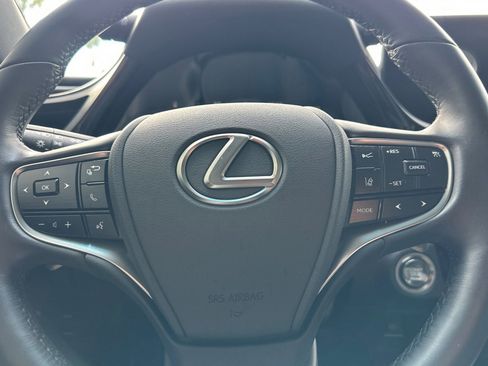 Certified 2025 Lexus ES 350 image 18