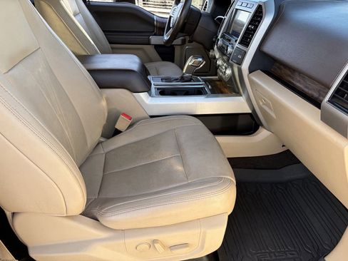 Used 2020 Ford F150 Lariat w/ Equipment Group 502A Luxury AWD/4WD image 12