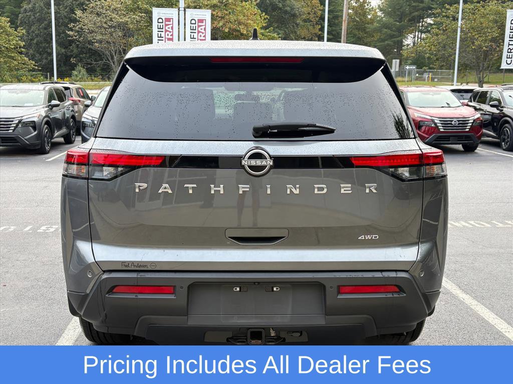Used 2025 Nissan Pathfinder S AWD/4WD image 7