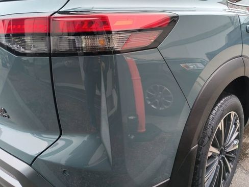 New 2026 Nissan Pathfinder Platinum AWD/4WD image 16
