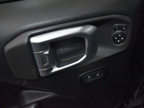 Used 2020 Jeep Wrangler Unlimited Rubicon w/ Steel Bumper Group image 13