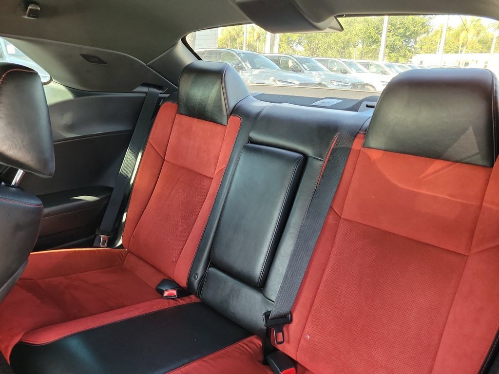 Used 2019 Dodge Challenger GT w/ Plus Package RWD image 11
