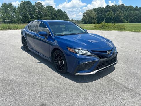 Used 2024 Toyota Camry XSE FWD image 7