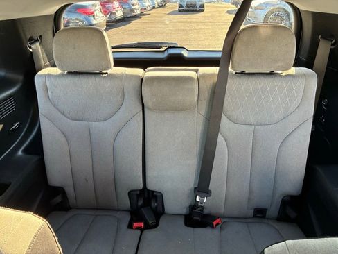 Used 2022 Hyundai Palisade SEL image 15