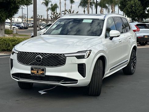 New 2026 Volvo XC90 B6 Plus image 6