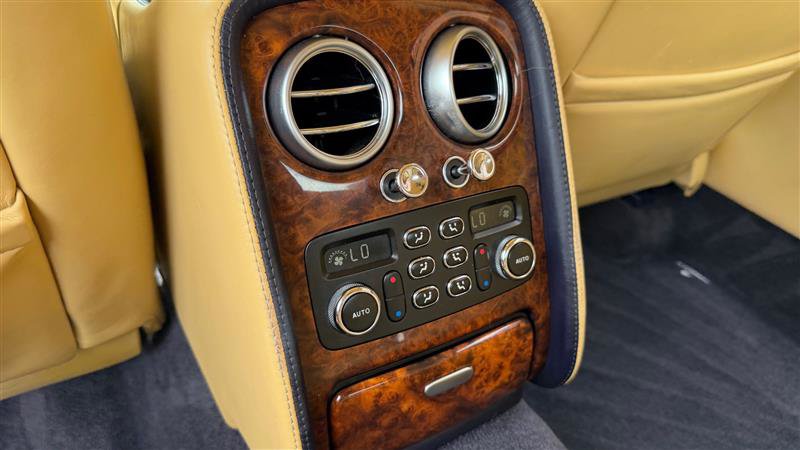 Used 2006 Bentley Flying Spur Flying Spur AWD/4WD image 24