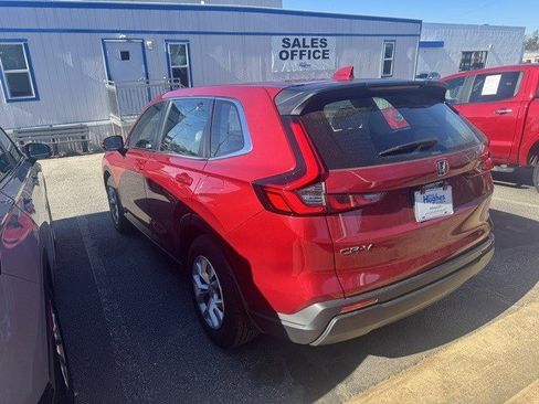 Used 2023 Honda CR-V LX image 4