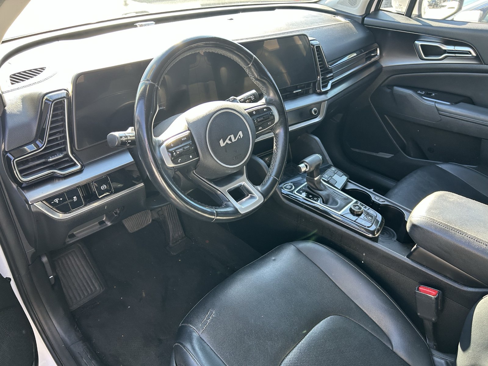 Used 2023 Kia Sportage EX FWD image 14