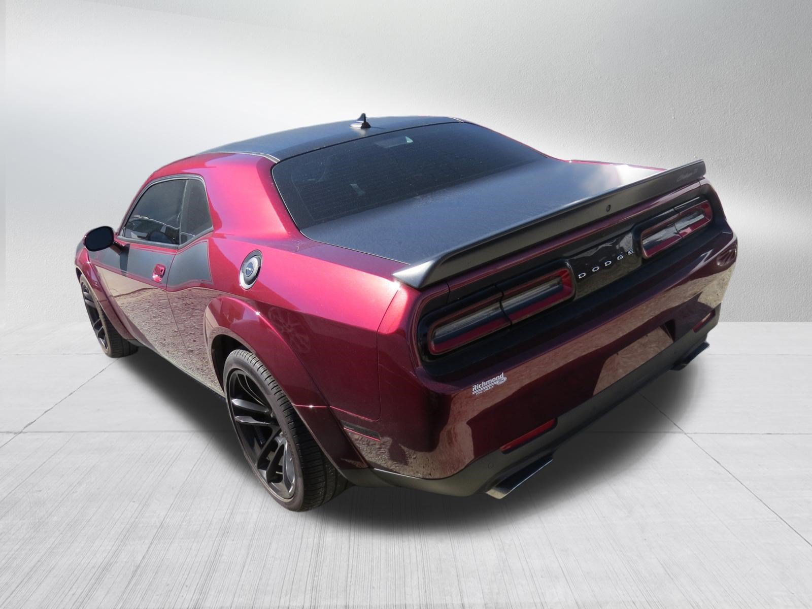 Used 2022 Dodge Challenger R/T Scat Pack RWD image 6