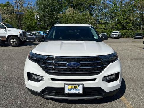 Certified 2023 Ford Explorer XLT w/ Equipment Group 202A AWD/4WD image 2