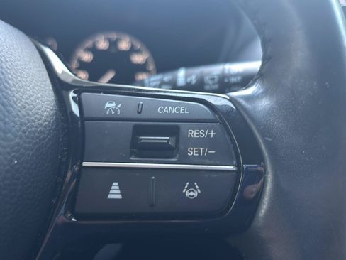 Used 2024 Honda HR-V EX-L image 8