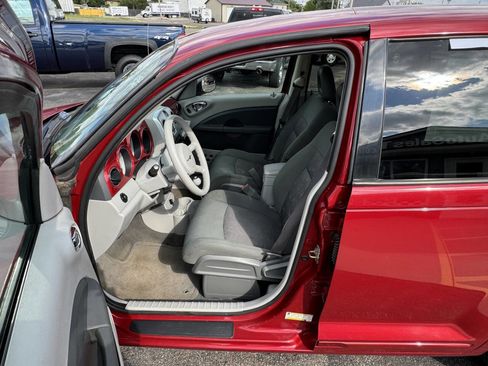 Used 2006 Chrysler PT Cruiser Touring FWD image 15