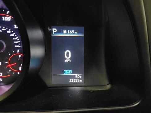 Used 2023 Hyundai Elantra SEL image 23