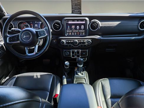 Used 2020 Jeep Wrangler Unlimited Sahara image 9