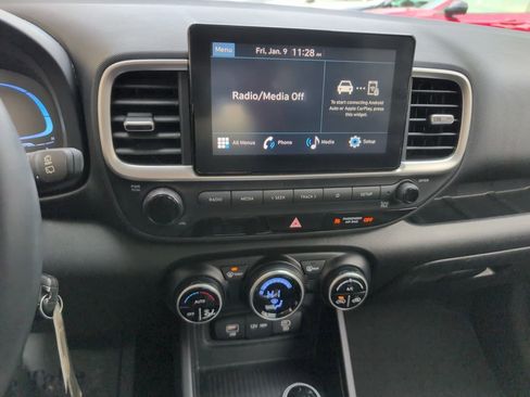 Certified 2023 Hyundai Venue SEL w/ Cargo Package image 21