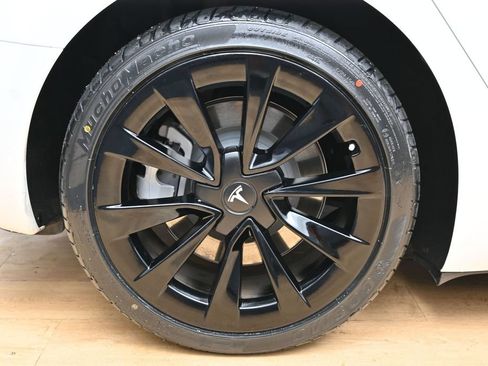 Used 2022 Tesla Model 3 RWD image 12