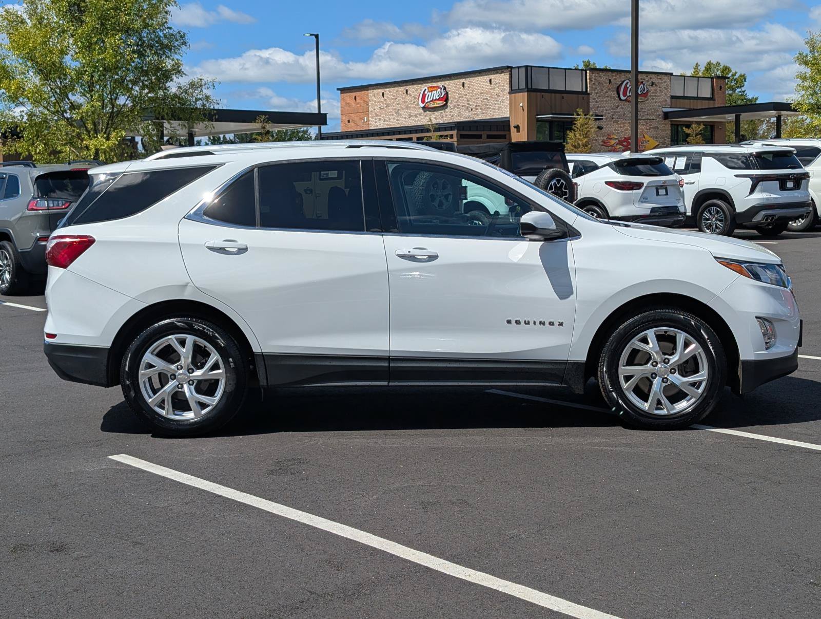 Used 2020 Chevrolet Equinox LT FWD image 5