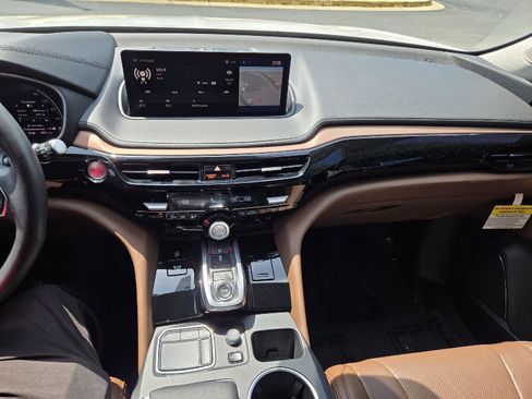 Used 2024 Acura MDX FWD w/ Technology Package image 7