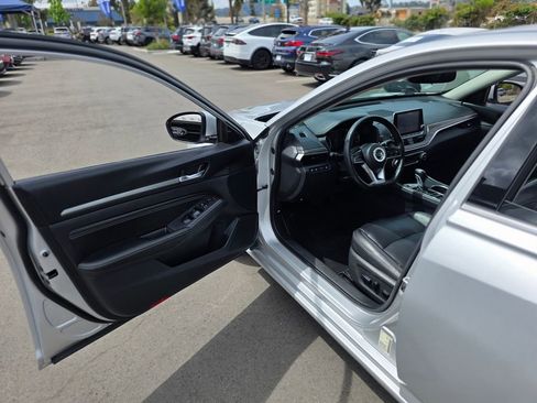 Used 2019 Nissan Altima 2.5 SL FWD image 37
