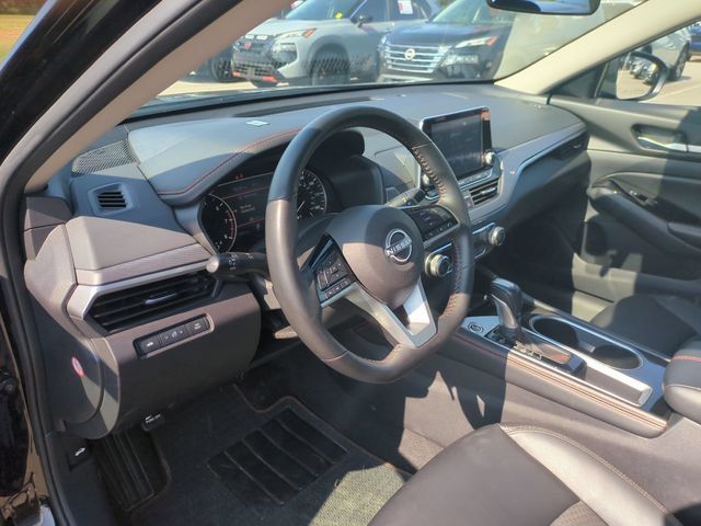 Used 2025 Nissan Altima 2.5 SR FWD image 15